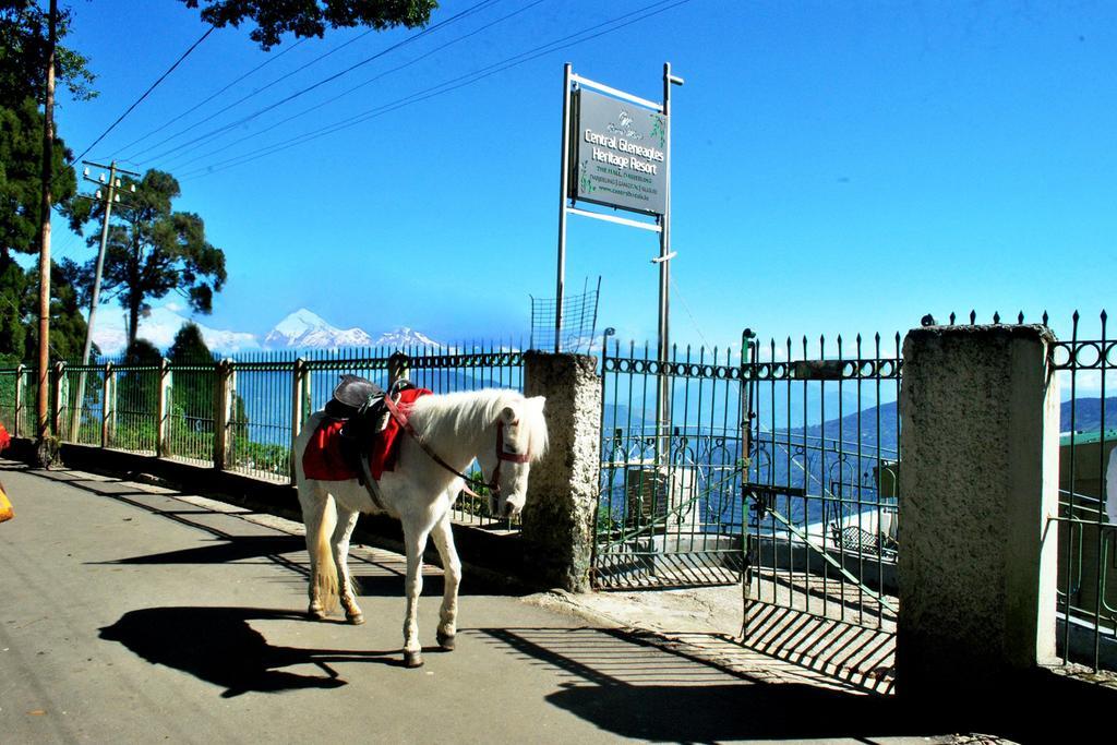 Central Gleneagles Heritage Resort Former Bungalow Of Ex-Tata Chairman Russi Mody The Mall Road Darjeeling Darjeeling  Eksteriør bilde